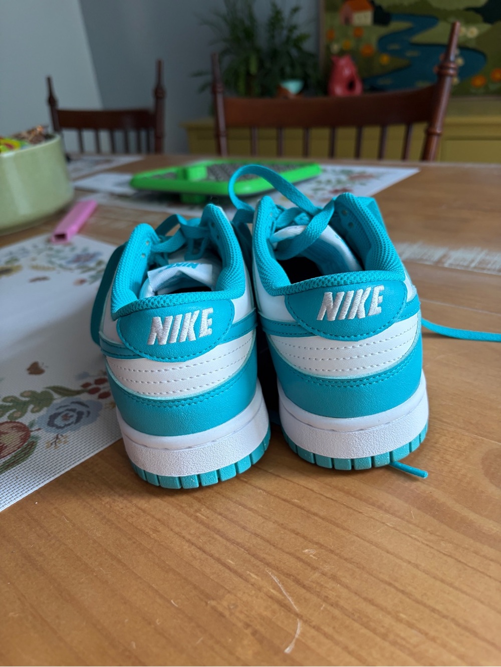 Nike Low-Top Sneakers in Turquoise & White - Picture 5 of 8